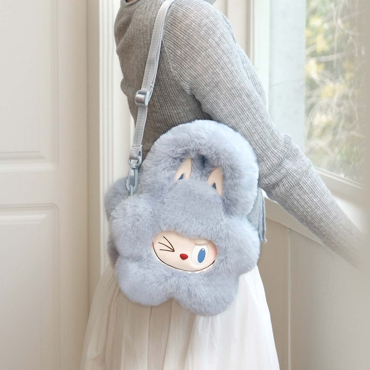 THE MONSTERS Labubu Classic Series Plush Flower Bag (2 Colors)