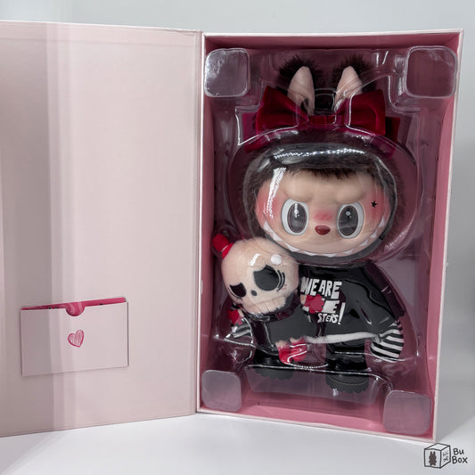 THE MONSTERS Labubu Catch Me If You Like Me Series Vinyl Doll Regular Ver. featuring the regular edition of the Labubu vinyl doll with a charming and playful design, perfect for fans and collectors of the Catch Me If You Like Me series.